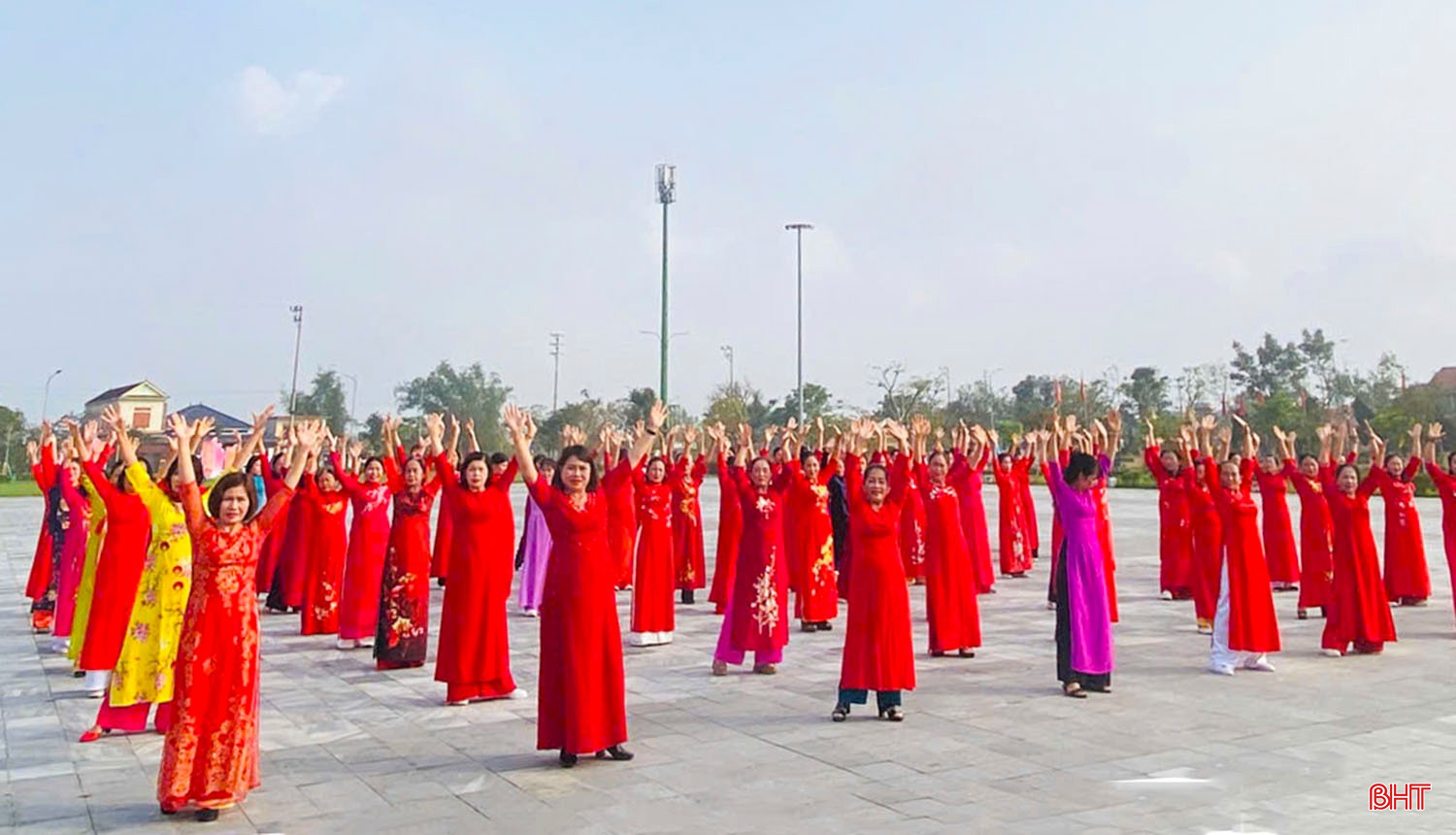 Hà Tĩnh: Sôi nổi các hoạt động chào mừng Ngày Quốc tế phụ nữ 8/3- Ảnh 9.