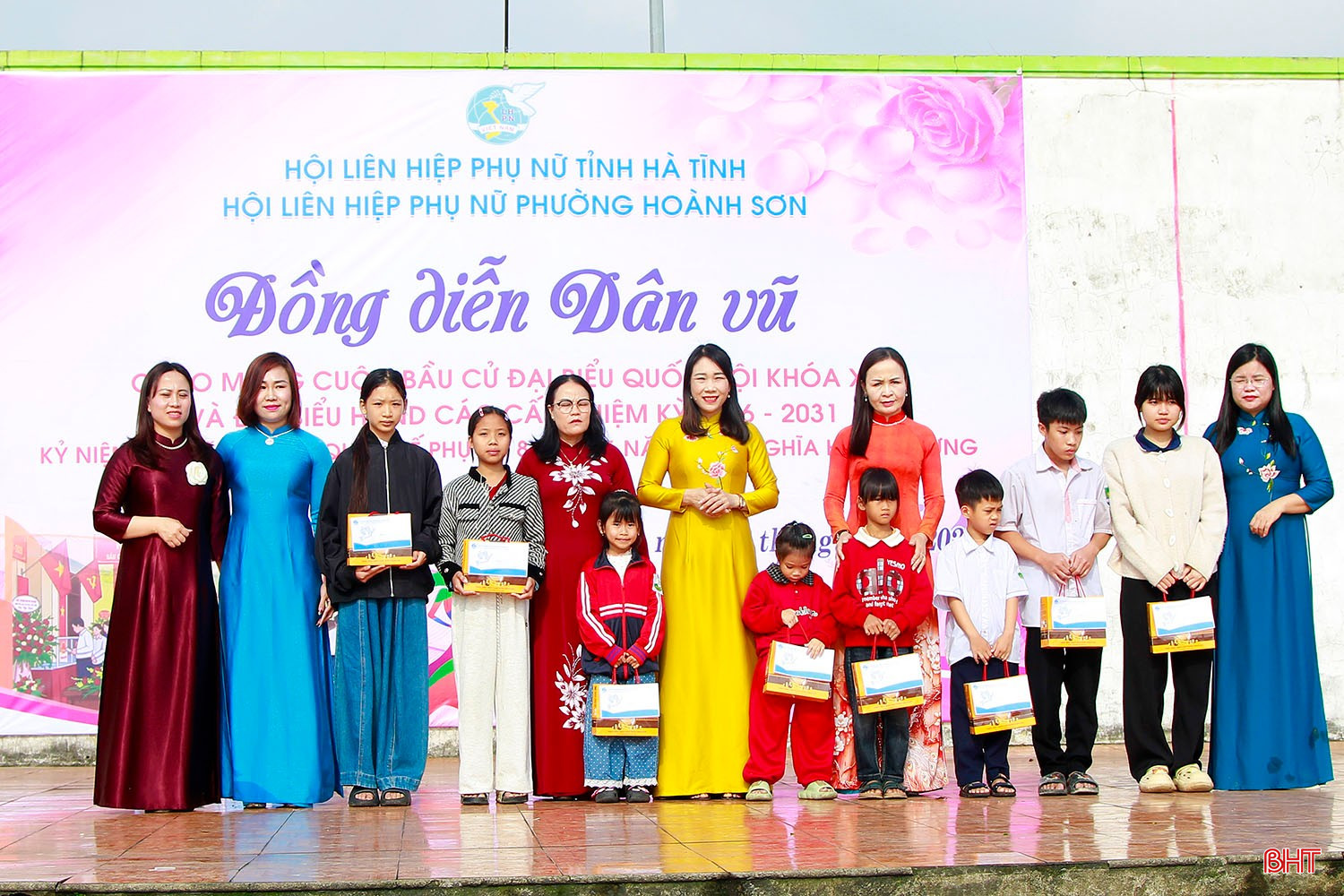 Hà Tĩnh: Sôi nổi các hoạt động chào mừng Ngày Quốc tế phụ nữ 8/3- Ảnh 11.