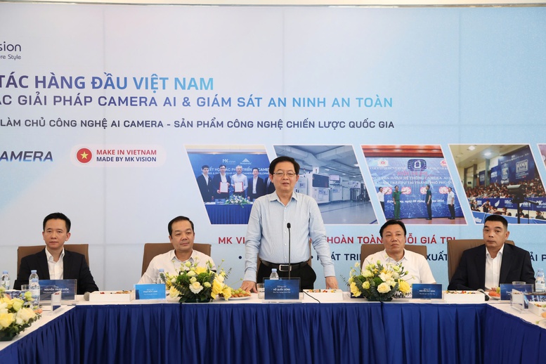 Phó Thủ tướng Hồ Quốc Dũng: Hoàn thiện thể chế, xây dựng "đầu tàu" công nghệ để làm chủ camera AI- Ảnh 2.