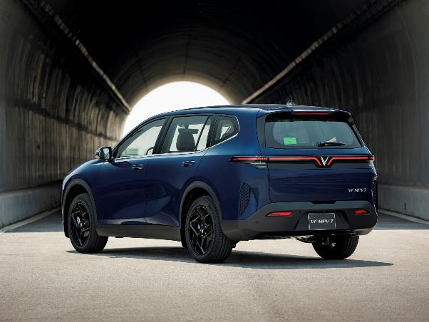 Giải mã sức hút của VinFast VF MPV 7: “Cân đẹp” cả gia đình 3 thế hệ, kinh tế ăn đứt xe xăng- Ảnh 3.