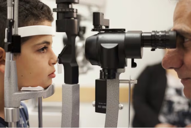 Giải “Oscar khoa học” vinh danh 2 nhà khoa học nữ với liệu pháp gen điều trị bệnh mù bẩm sinh - Ảnh 2.