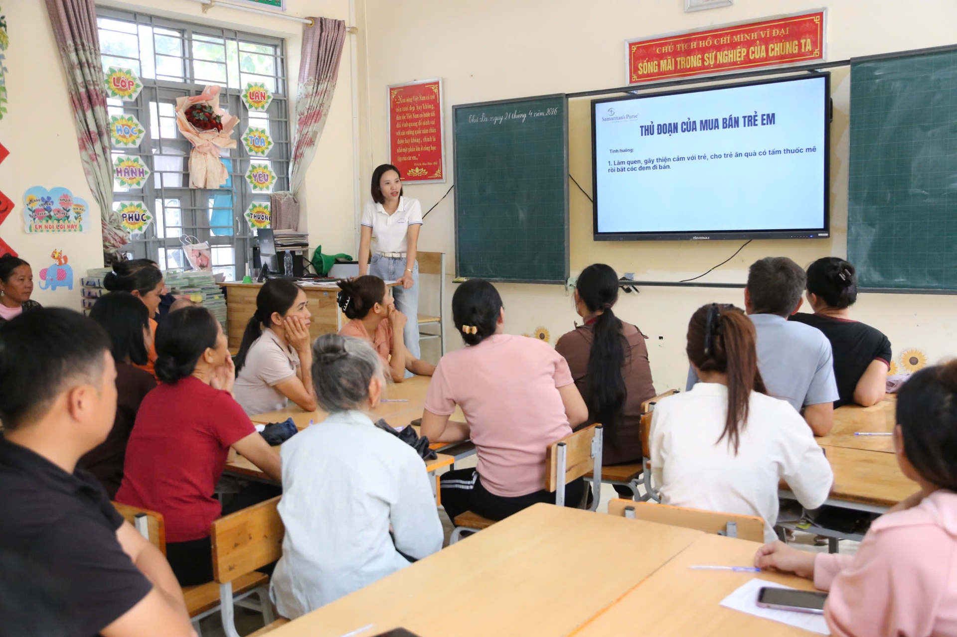 Lan tỏa kiến thức phòng, chống mua bán trẻ em đến cha mẹ học sinh- Ảnh 3.