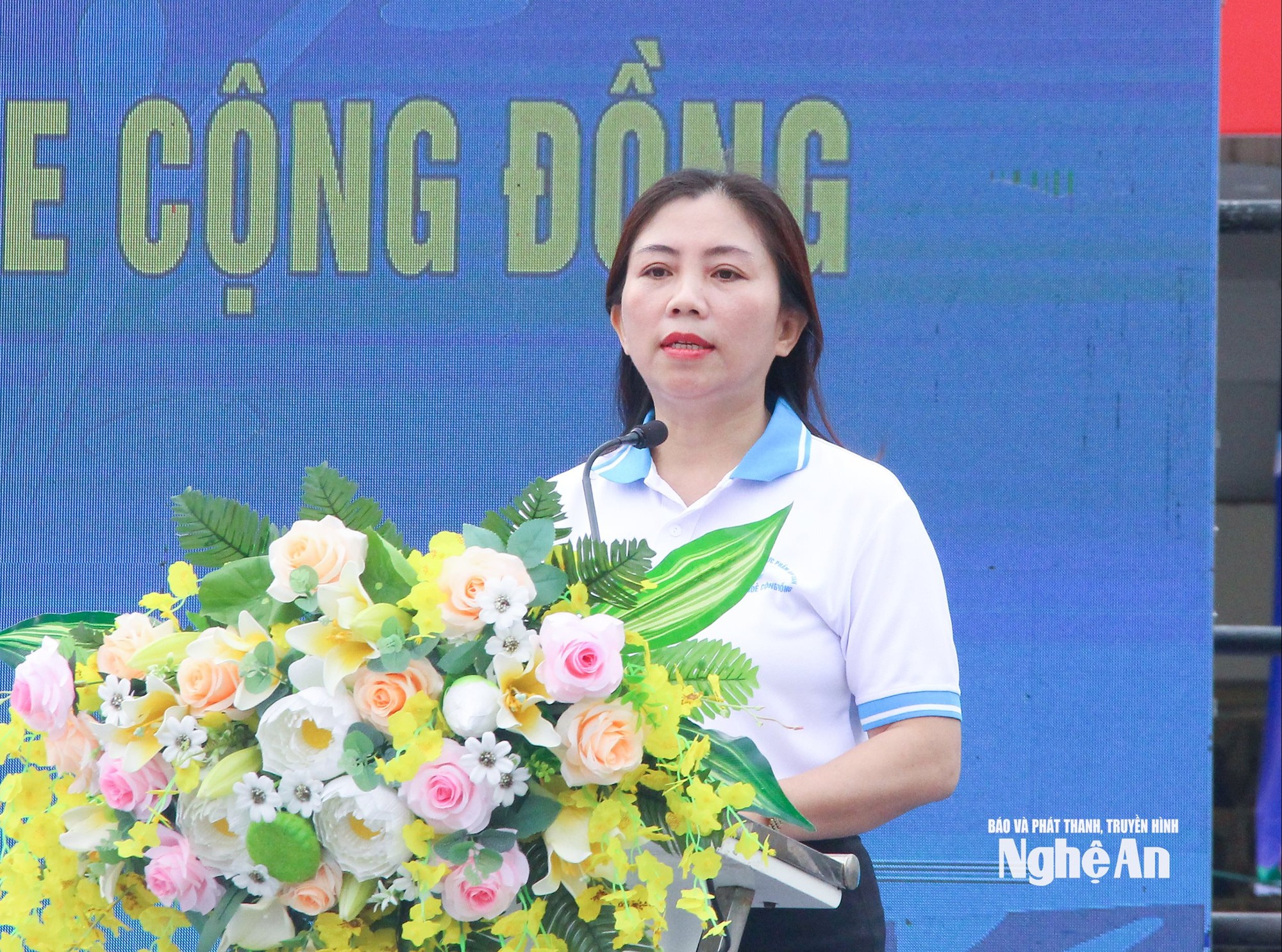 Phụ nữ Nghệ An ra quân hưởng ứng Tháng an toàn thực phẩm- Ảnh 2.