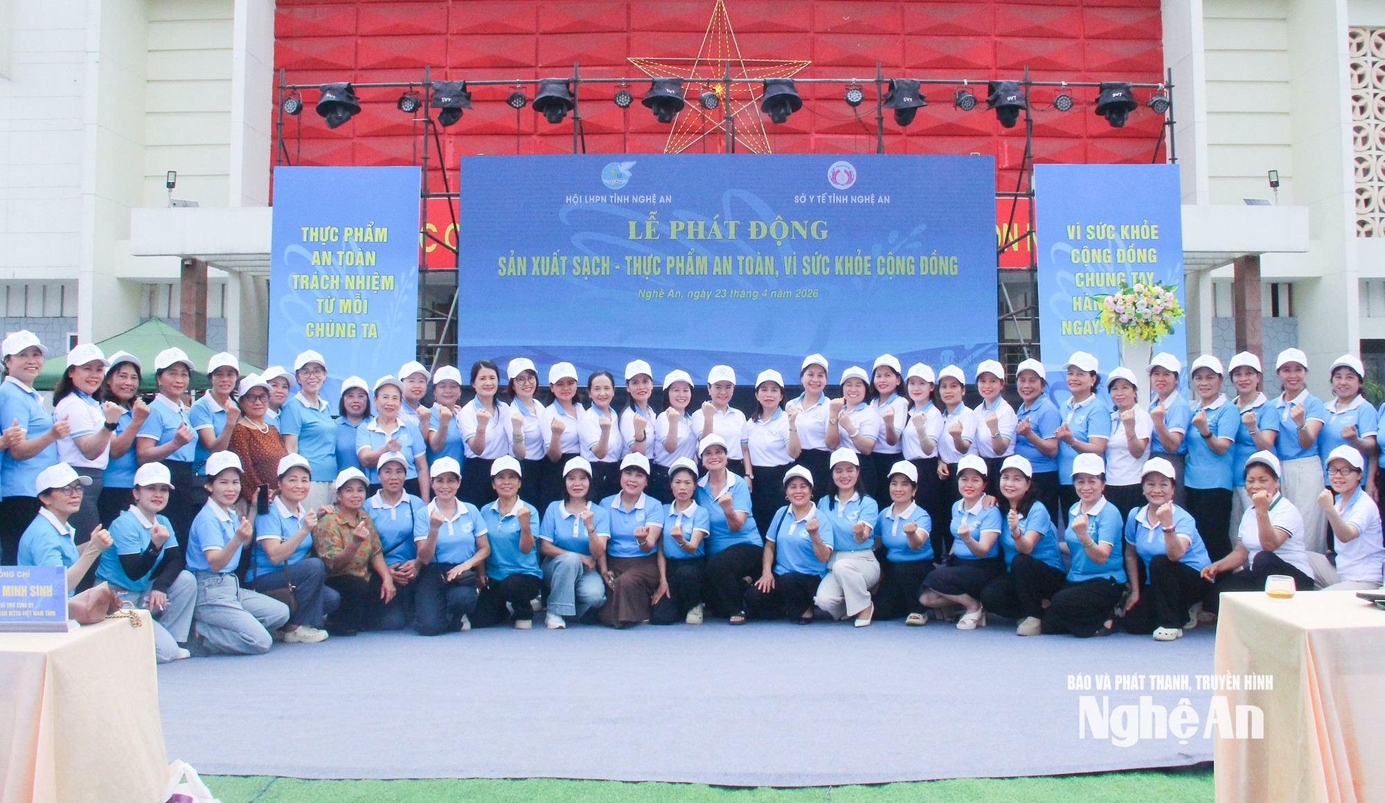 Phụ nữ Nghệ An ra quân hưởng ứng Tháng an toàn thực phẩm- Ảnh 8.