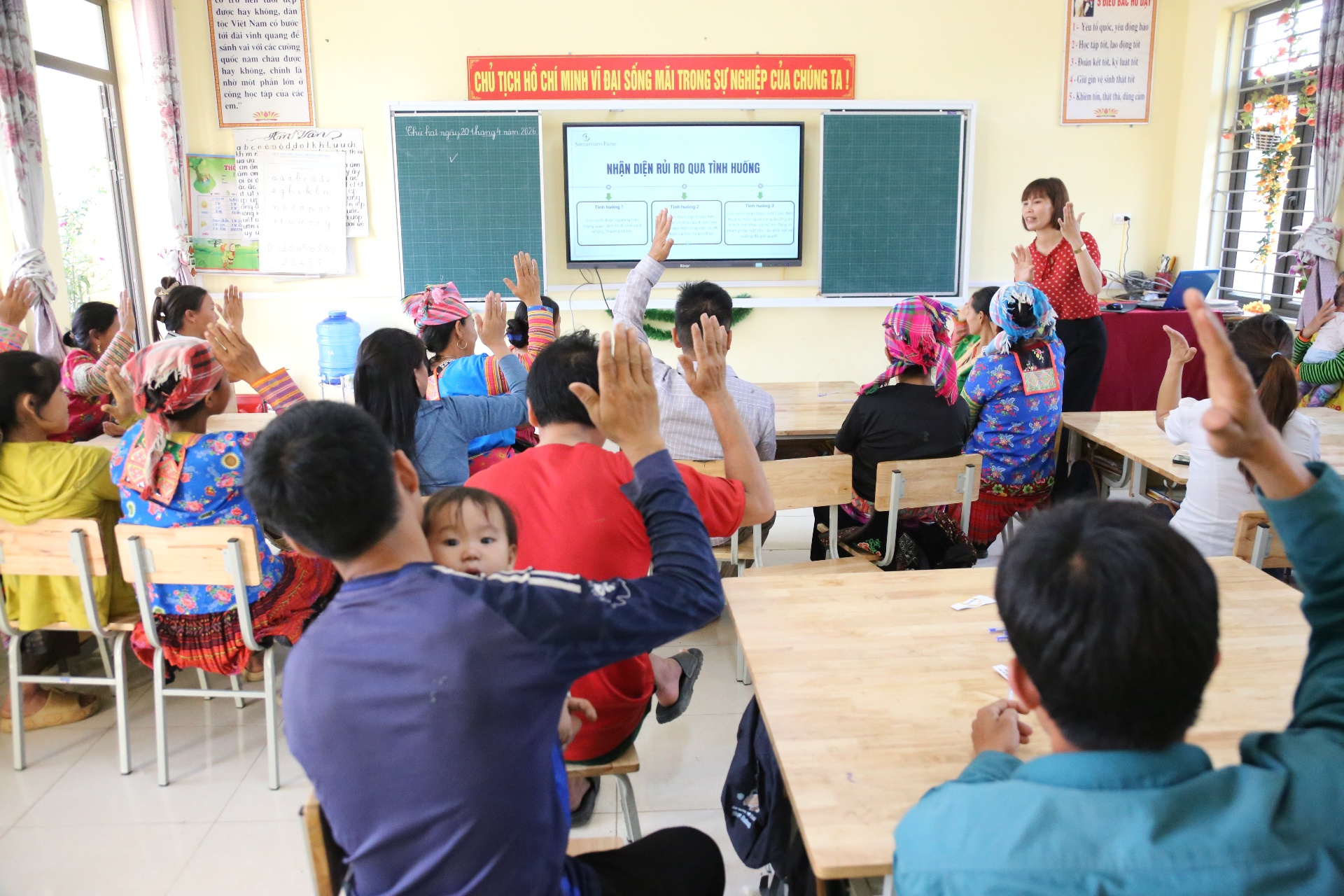 Lan tỏa kiến thức phòng, chống mua bán trẻ em đến cha mẹ học sinh- Ảnh 2.