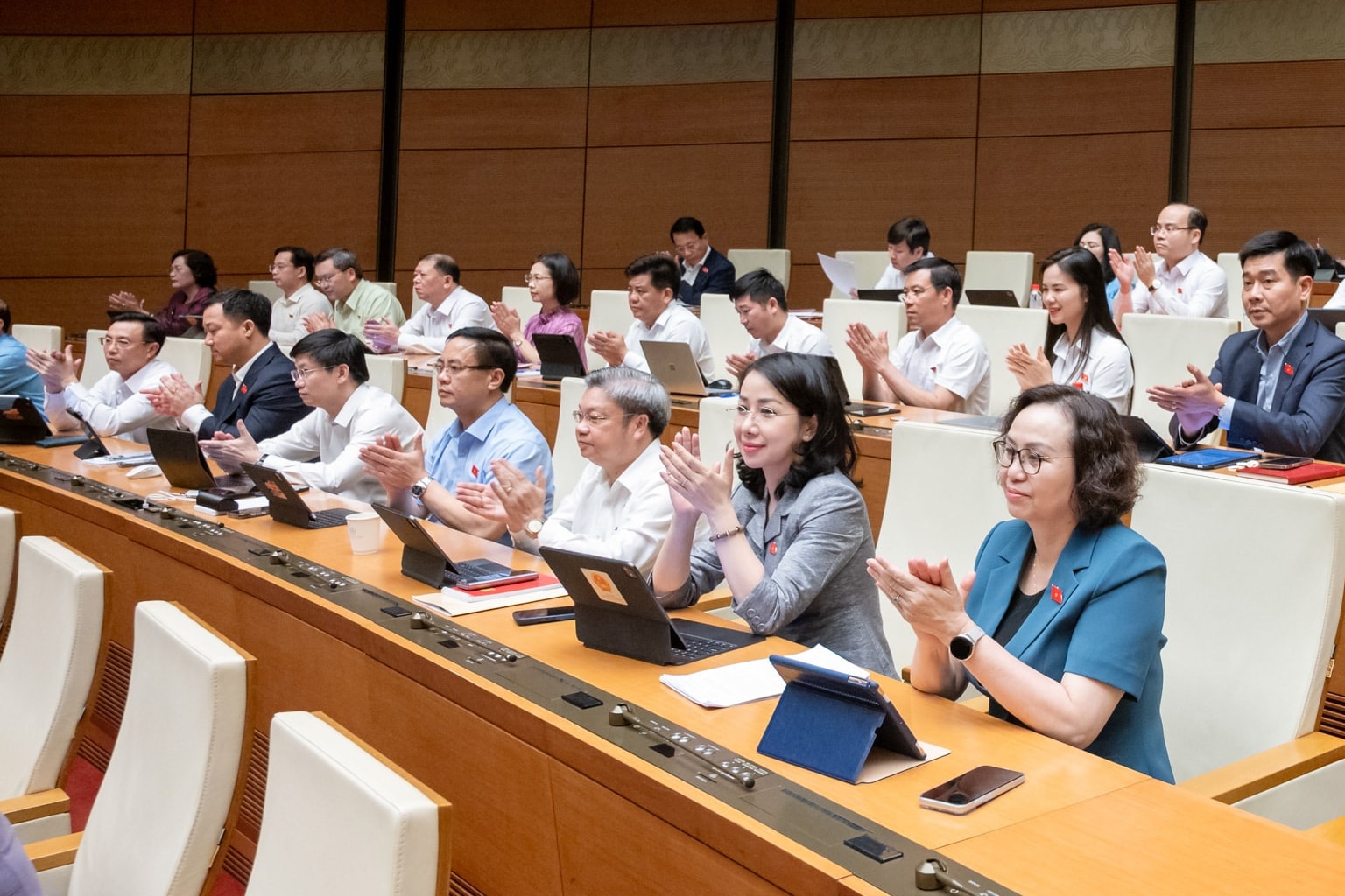 Quốc hội thông qua Nghị quyết về cơ chế phối hợp, chính sách đặc thù nâng cao hiệu quả phòng ngừa, giải quyết tranh chấp đầu tư quốc tế- Ảnh 2.