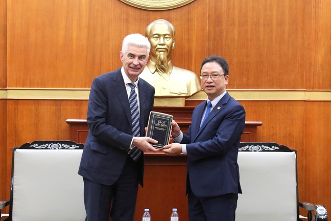 Ủy ban Trung ương MTTQ Việt Nam tiếp xã giao Đoàn Giáo hội các Thánh hữu ngày sau của Chúa Giê-su Ky Tô Việt Nam- Ảnh 2.