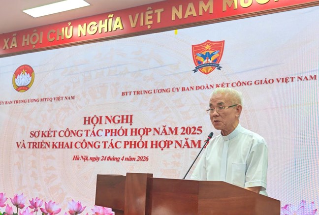 UBTƯ MTTQ Việt Nam tổ chức Hội nghị Sơ kết công tác phối hợp năm 2025 với Ủy ban Đoàn kết Công giáo Việt Nam- Ảnh 3.
