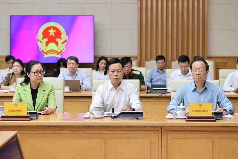 Thủ tướng Lê Minh Hưng: Đảng, Nhà nước đặc biệt quan tâm lĩnh vực giáo dục và đào tạo- Ảnh 7.