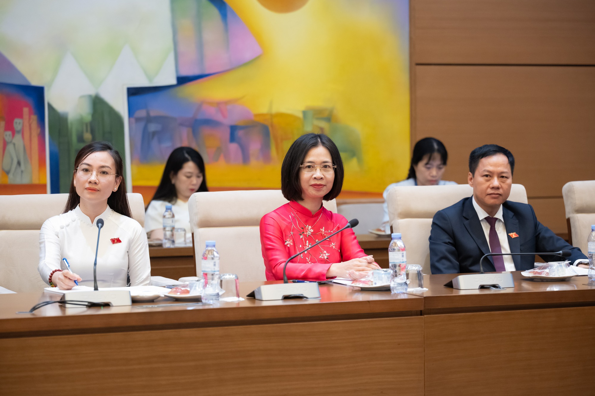 Không ngừng đổi mới hoạt động giám sát để đáp ứng tốt hơn nữa yêu cầu của thực tiễn- Ảnh 5.