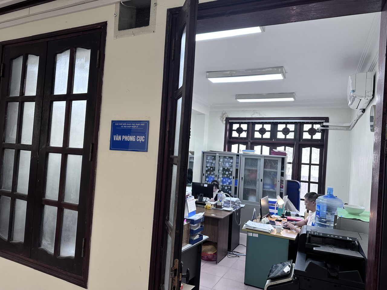 Mở rộng đối tượng trợ giúp pháp lý: Bước đi nhân văn hướng tới nền công lý không rào cản- Ảnh 1. Mở rộng đối tượng trợ giúp pháp lý: Bước đi nhân văn hướng tới nền công lý không rào cản- Ảnh 1.