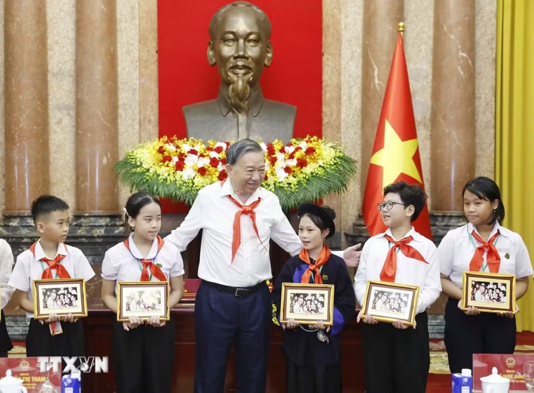 Tổng Bí thư, Chủ tịch nước Tô Lâm gặp mặt 85 đội viên tiêu biểu toàn quốc- Ảnh 1.
