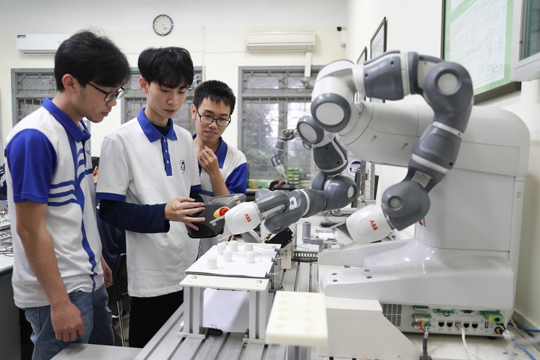 Khát vọng hùng cường và tầm nhìn mới về đại học- Ảnh 3.
