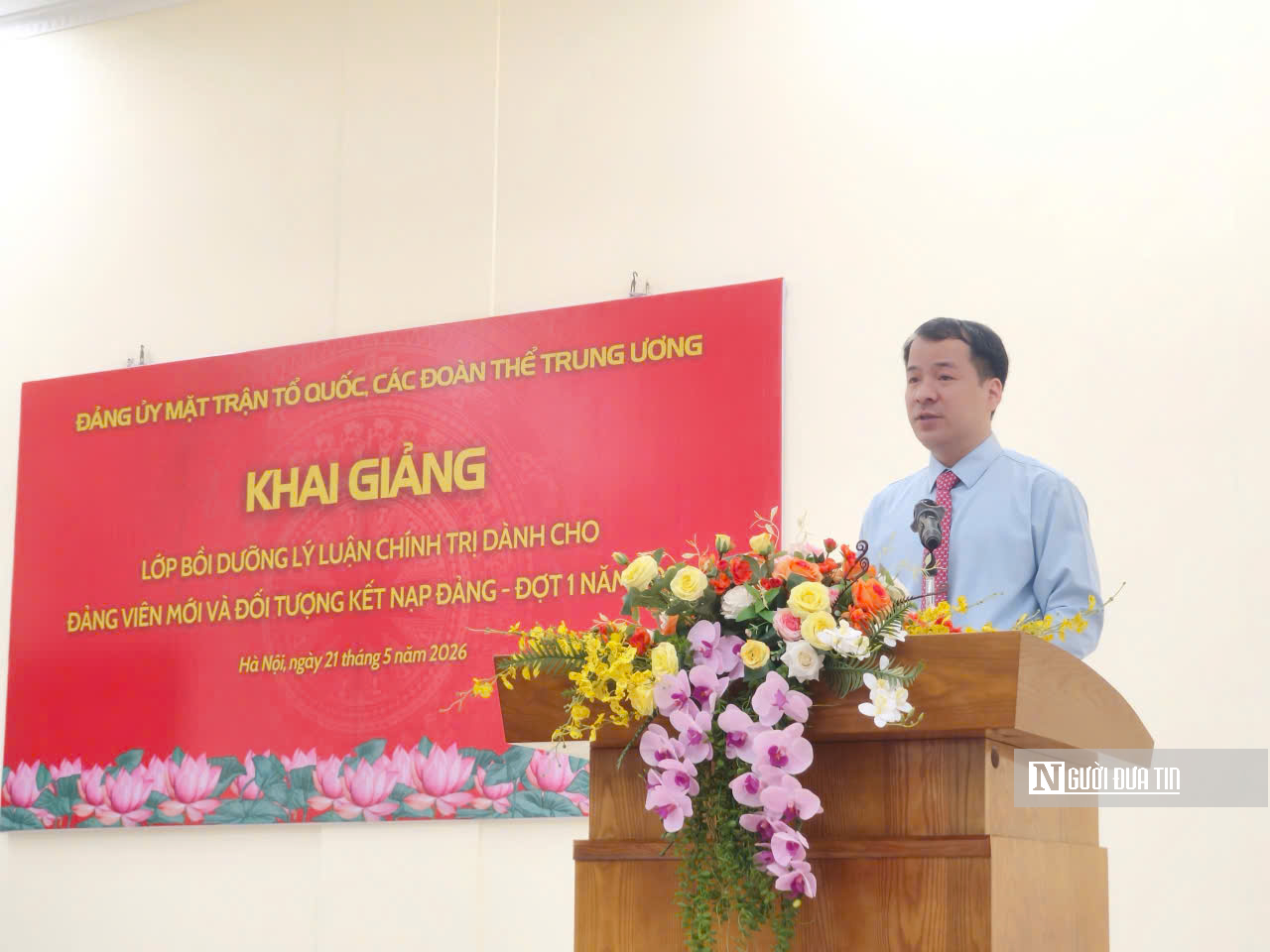 Trang bị nền tảng lý luận chính trị cho đảng viên mới và đối tượng kết nạp Đảng- Ảnh 2.