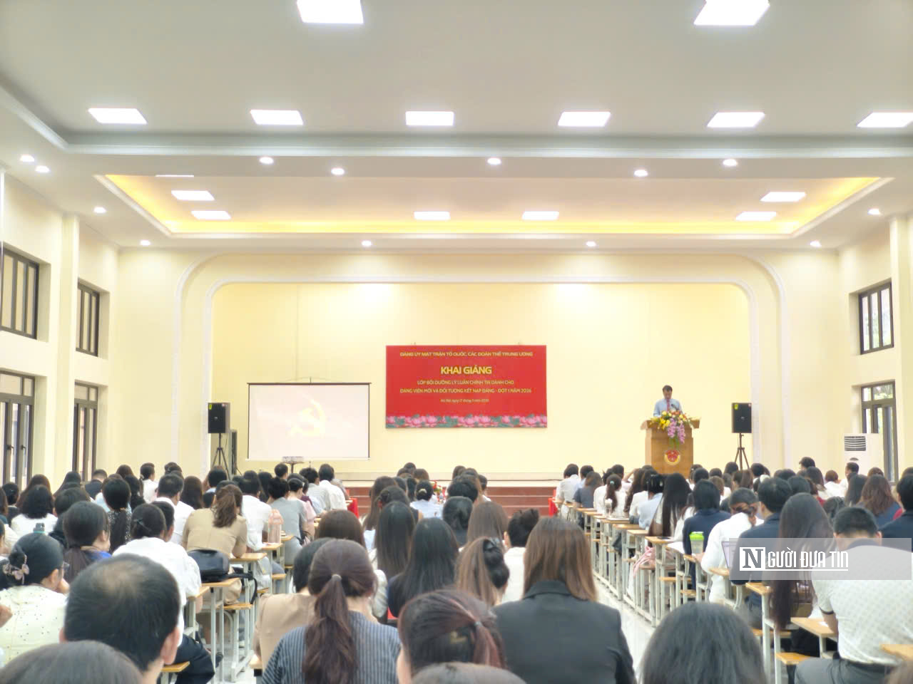 Trang bị nền tảng lý luận chính trị cho đảng viên mới và đối tượng kết nạp Đảng- Ảnh 3.