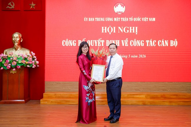 Đồng chí Mai Phương Thảo được bổ nhiệm làm Trợ lý Chủ tịch Ủy ban Trung ương MTTQ Việt Nam Bùi Thị Minh Hoài- Ảnh 1. Đồng chí Mai Phương Thảo được bổ nhiệm làm Trợ lý Chủ tịch Ủy ban Trung ương MTTQ Việt Nam Bùi Thị Minh Hoài- Ảnh 1.