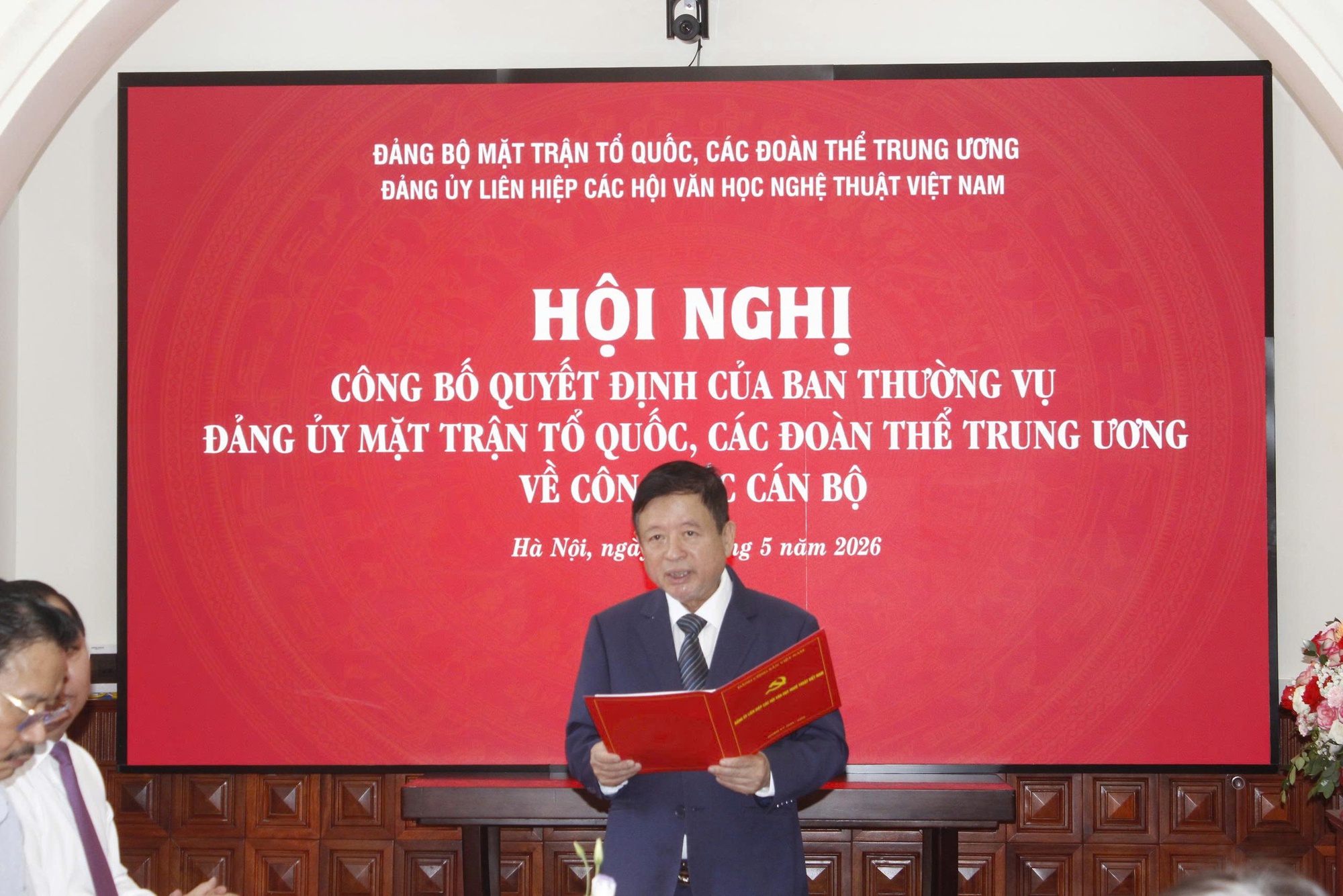 Nhạc sĩ Đỗ Hồng Quân giữ chức Bí thư Đảng ủy Liên hiệp các Hội Văn học Nghệ thuật Việt Nam- Ảnh 3. Nhạc sĩ Đỗ Hồng Quân giữ chức Bí thư Đảng ủy Liên hiệp các Hội Văn học Nghệ thuật Việt Nam- Ảnh 3.
