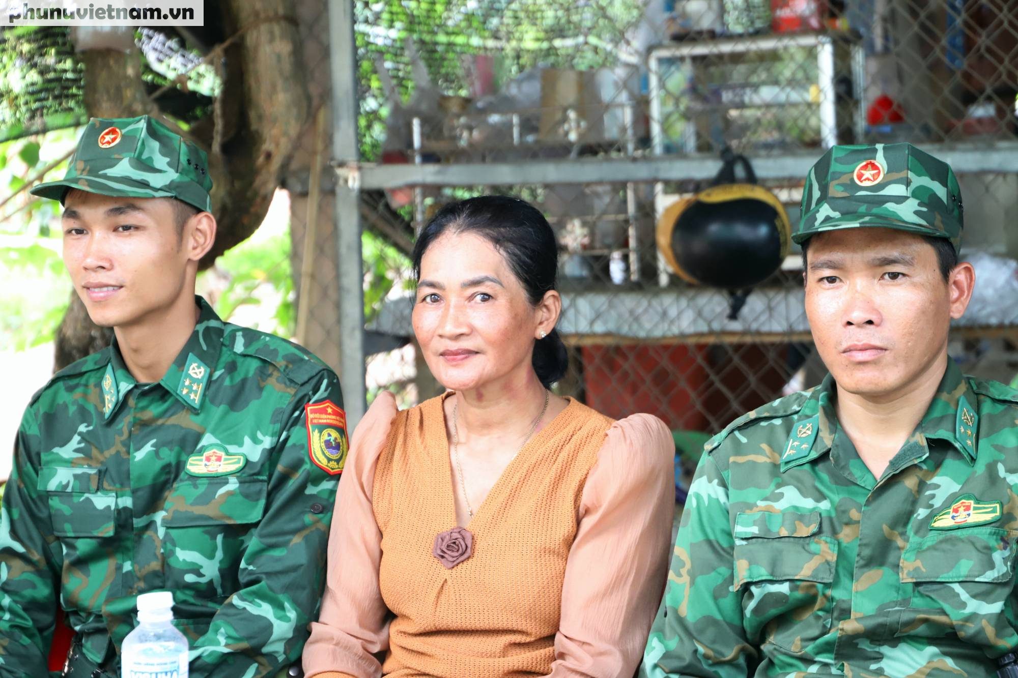 Phụ nữ An Giang chung sức bảo vệ an ninh biên giới- Ảnh 10.