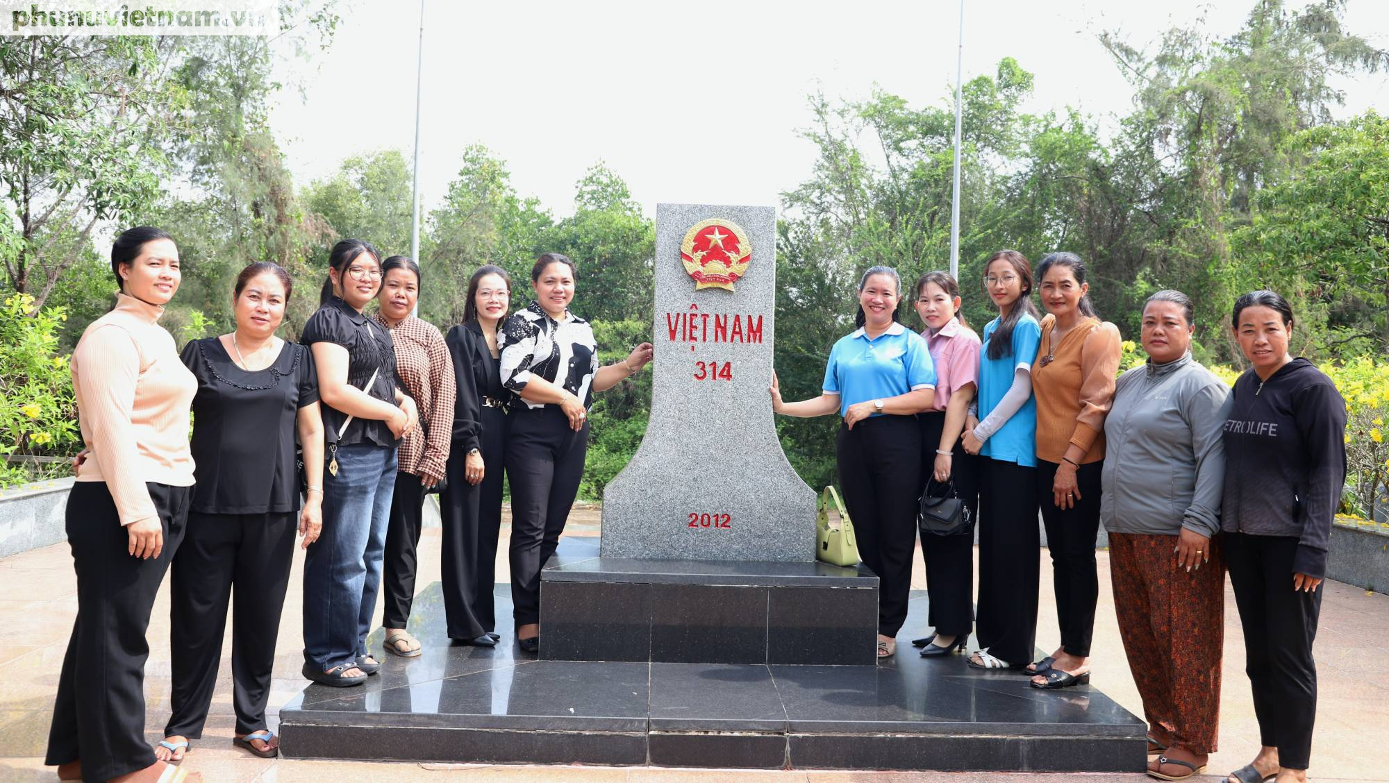 Phụ nữ An Giang chung sức bảo vệ an ninh biên giới- Ảnh 3.