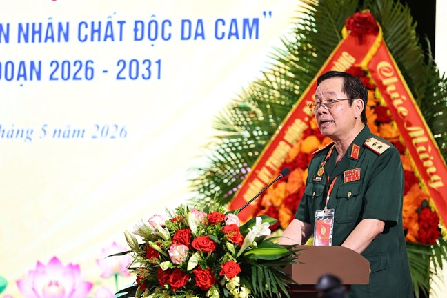 Chủ tịch UBTƯ MTTQ Việt Nam Bùi Thị Minh Hoài dự Đại hội Điển hình tiên tiến "Vì nạn nhân chất độc da cam"- Ảnh 2. Chủ tịch UBTƯ MTTQ Việt Nam Bùi Thị Minh Hoài dự Đại hội Điển hình tiên tiến "Vì nạn nhân chất độc da cam"- Ảnh 2.