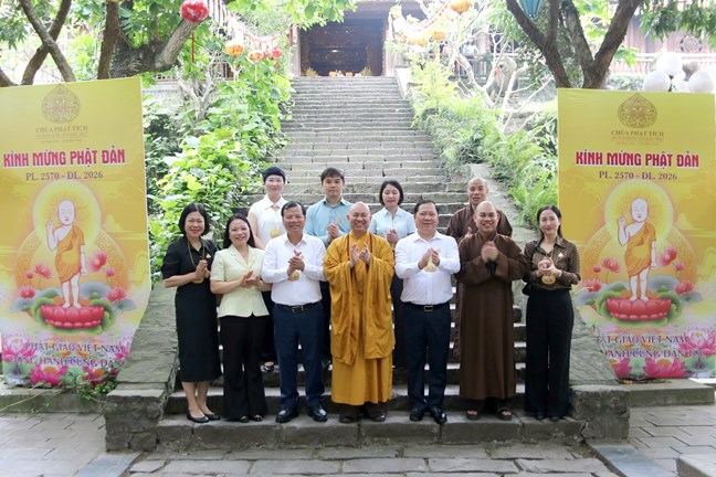 Phó Chủ tịch UBTƯ MTTQ Việt Nam Nguyễn Phi Long thăm, chúc mừng Đại lễ Phật đản năm 2026 - Phật lịch 2570- Ảnh 3.