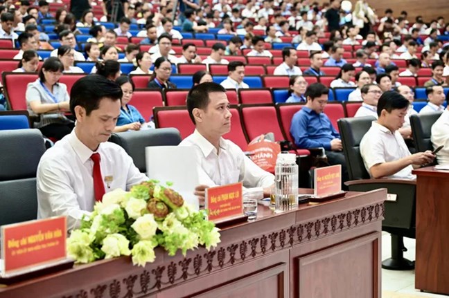 TPHCM: Khai giảng lớp tập huấn, bồi dưỡng kỹ năng chuyển đổi số cho cán bộ khối Mặt trận năm 2026- Ảnh 2.