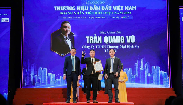 Trần Quang Vũ và khát vọng đưa tinh hoa đàn Việt ra thế giới- Ảnh 2.