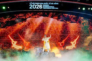 Đêm thứ 3 DIFF 2026 cùng Sun Group: Nhật - Ý biến bầu trời thành concert ánh sáng - Ảnh 5.