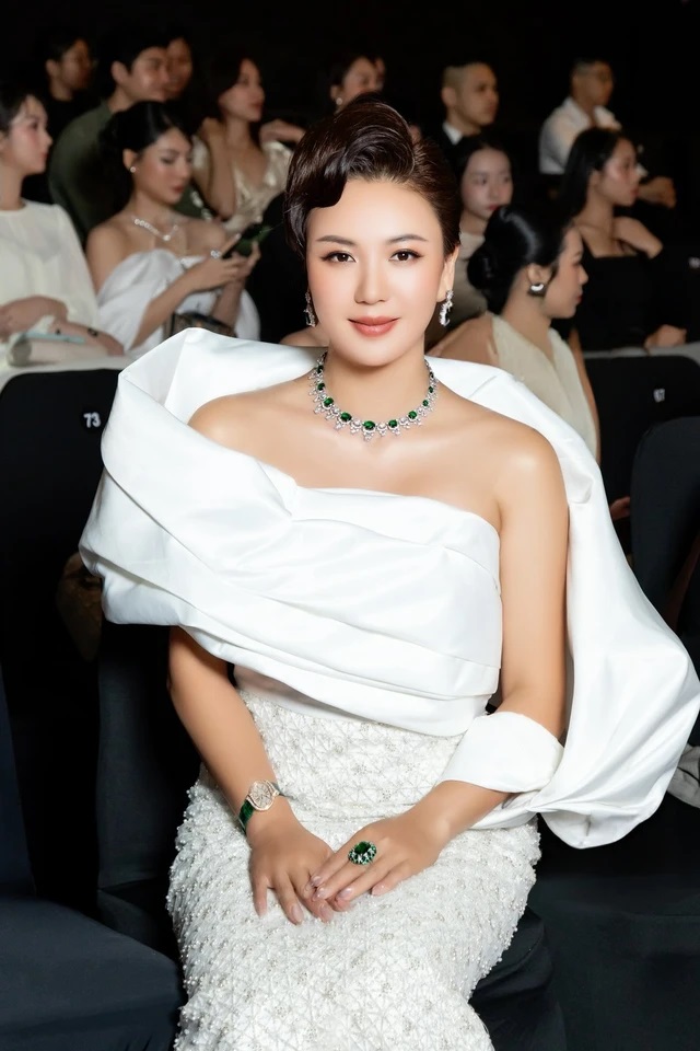 Céline Thanh Nhã: Người phụ nữ Việt Nam đầu tiên chinh phục 7 ngọn núi cao nhất thế giới - Ảnh 2.