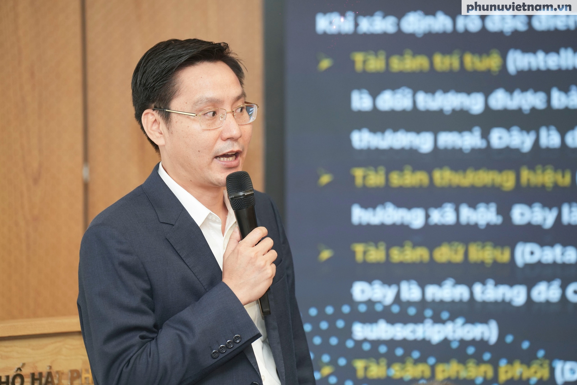 Không thể để AI “sống trên lưng” báo chí - Ảnh 3.