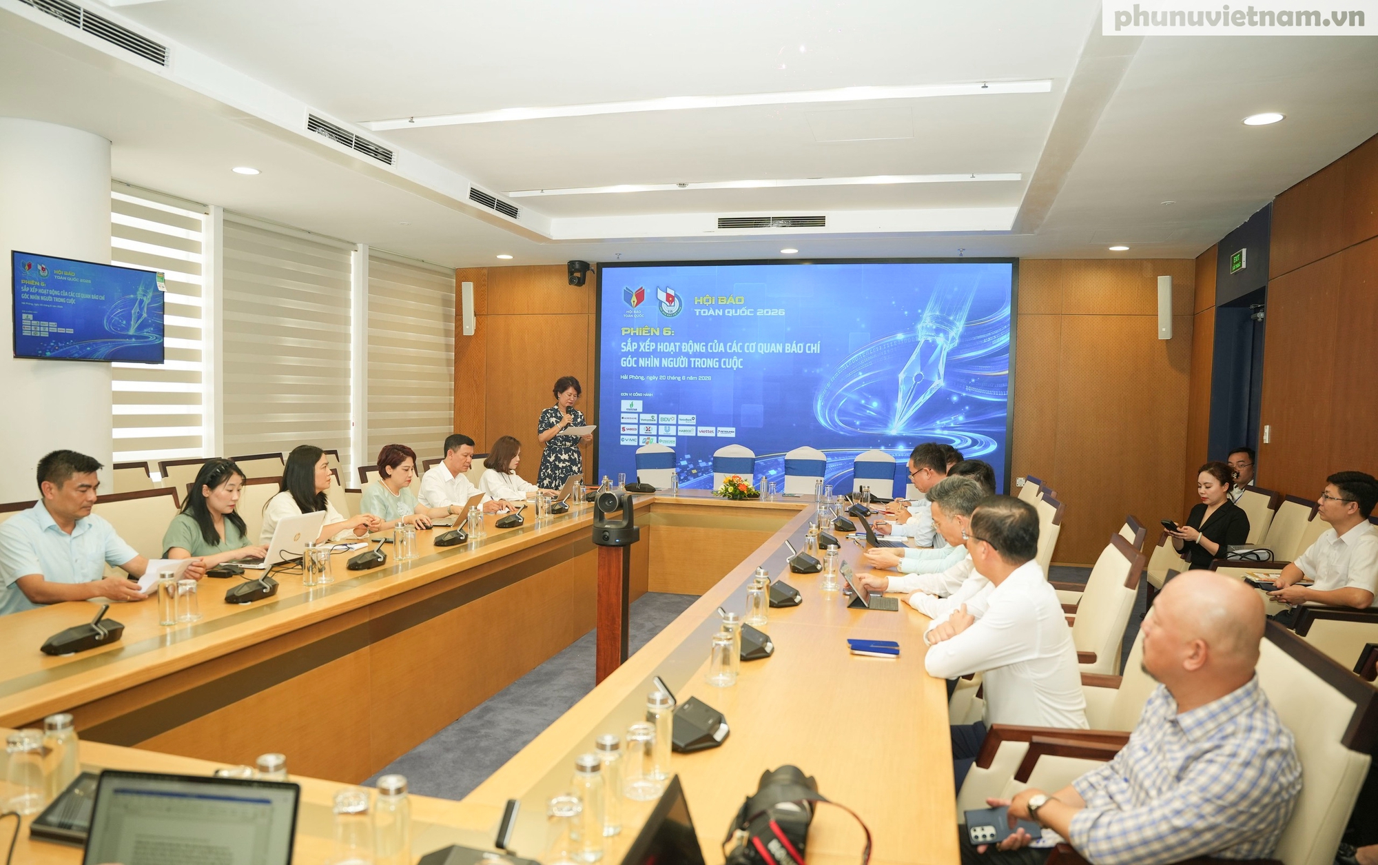 Sắp xếp báo chí để tinh gọn hơn, mạnh hơn và gần công chúng hơn- Ảnh 1.