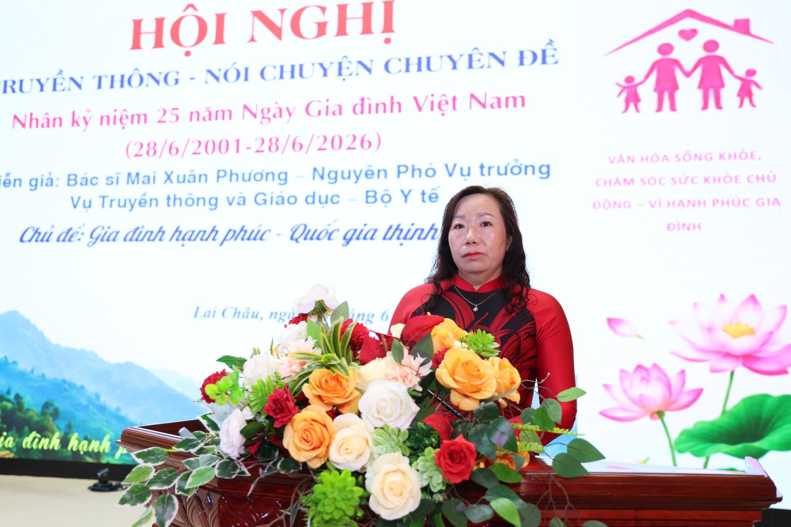 Lai Châu: Truyền thông, nói chuyện chuyên đề nhân kỷ niệm 25 năm Ngày Gia đình Việt Nam- Ảnh 1.