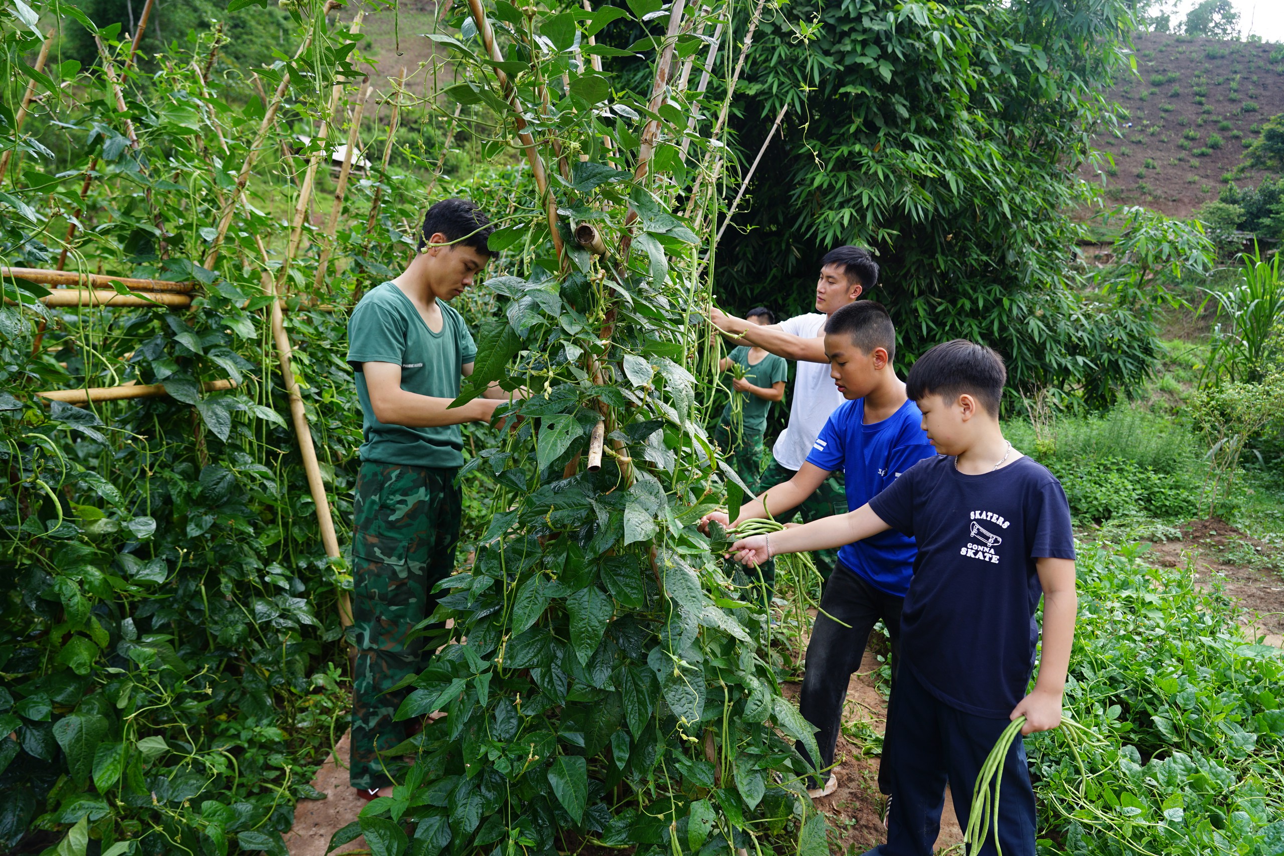 Kỳ nghỉ hè đáng nhớ ở Đồn Biên phòng - Ảnh 2.