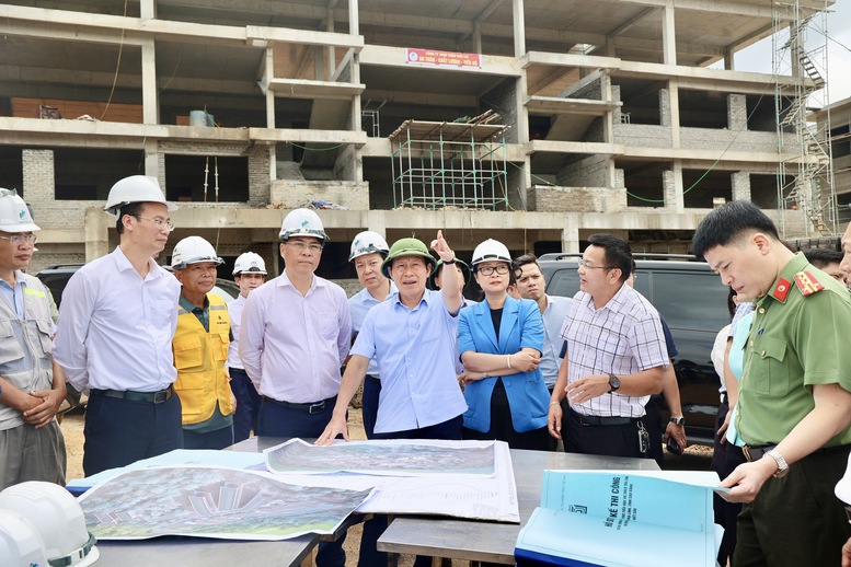 Phó Thủ tướng Lê Tiến Châu: Cao Bằng khó khăn về nguồn lực nhưng không được "khó" về quyết tâm và cách làm- Ảnh 2.