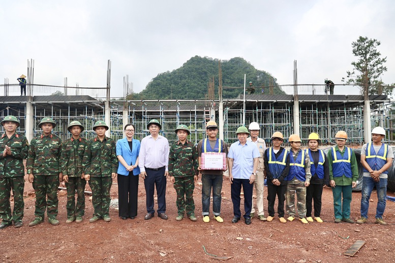 Phó Thủ tướng Lê Tiến Châu: Cao Bằng khó khăn về nguồn lực nhưng không được "khó" về quyết tâm và cách làm- Ảnh 3.