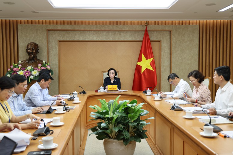 Phó Thủ tướng Phạm Thị Thanh Trà chỉ đạo hoàn thiện Đề án thành lập thành phố Quảng Ninh- Ảnh 2.