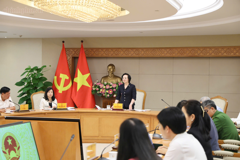 Phó Thủ tướng Phạm Thị Thanh Trà yêu cầu siết chặt an toàn thực phẩm tại trường học, xử lý vi phạm không có vùng cấm - Ảnh 7.