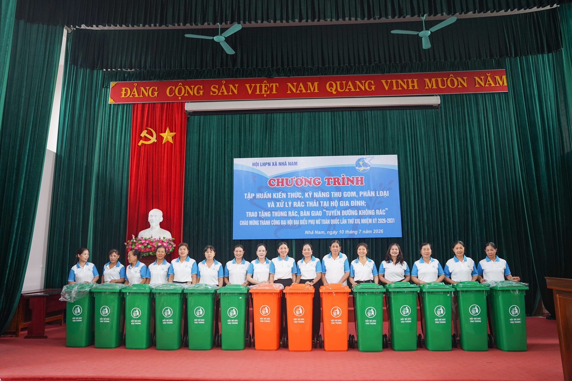 Phụ nữ Nhã Nam lan tỏa lối sống xanh từ những "tuyến đường không rác"- Ảnh 1.