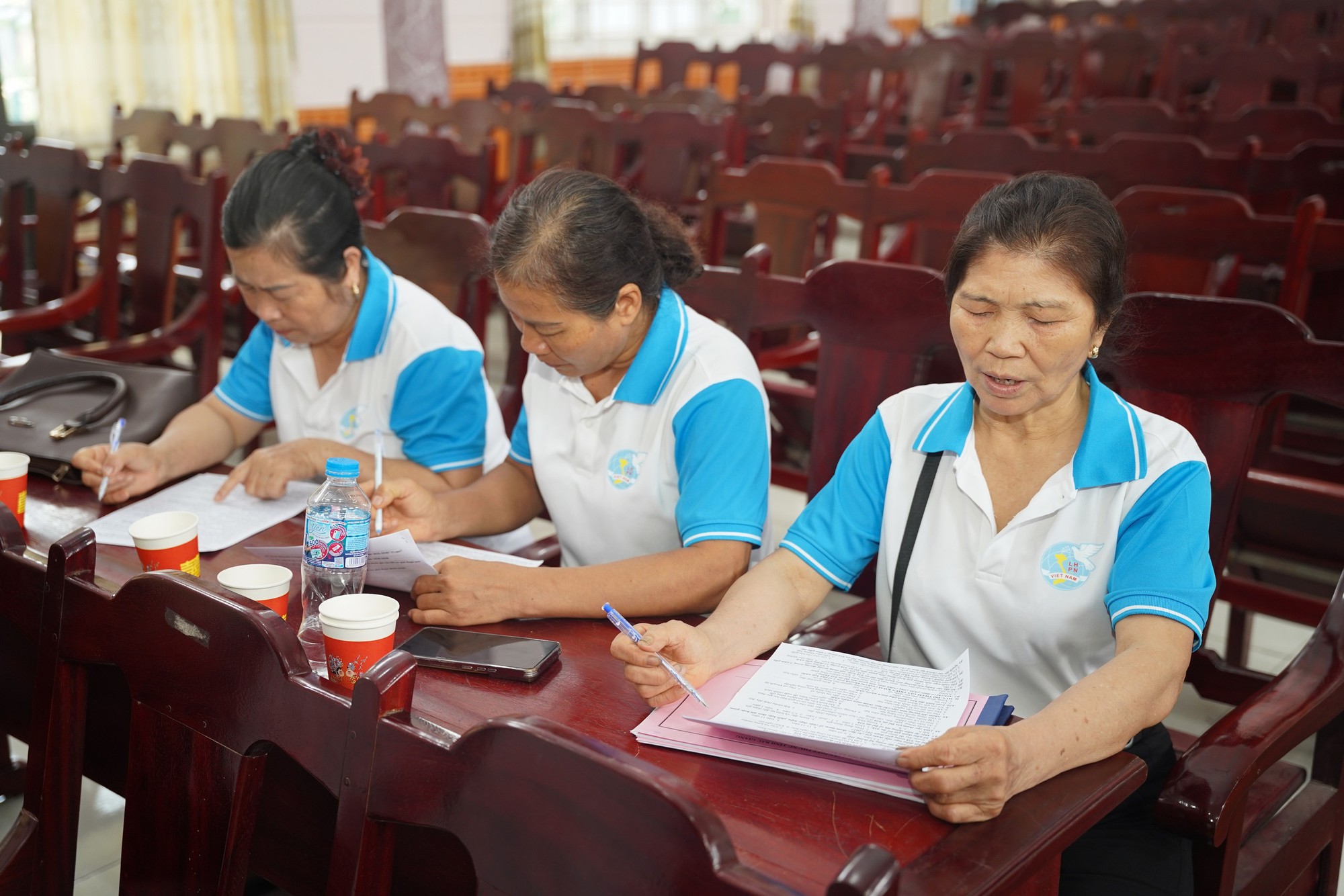 Phụ nữ Nhã Nam lan tỏa lối sống xanh từ những "tuyến đường không rác"- Ảnh 4.