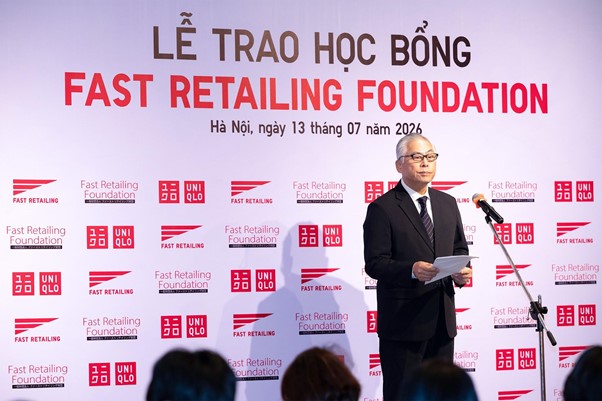 4 năm liên tiếp trao học bổng cho học sinh Việt Nam- Ảnh 1.