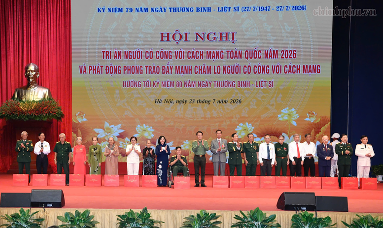 Thủ tướng phát động "Phong trào đẩy mạnh chăm lo người có công với cách mạng" - Ảnh 11.