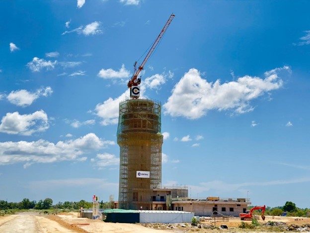 Diễn biến mới nhất tại Cảng hàng không Quảng Trị của Bầu Hiển - Ảnh 2.