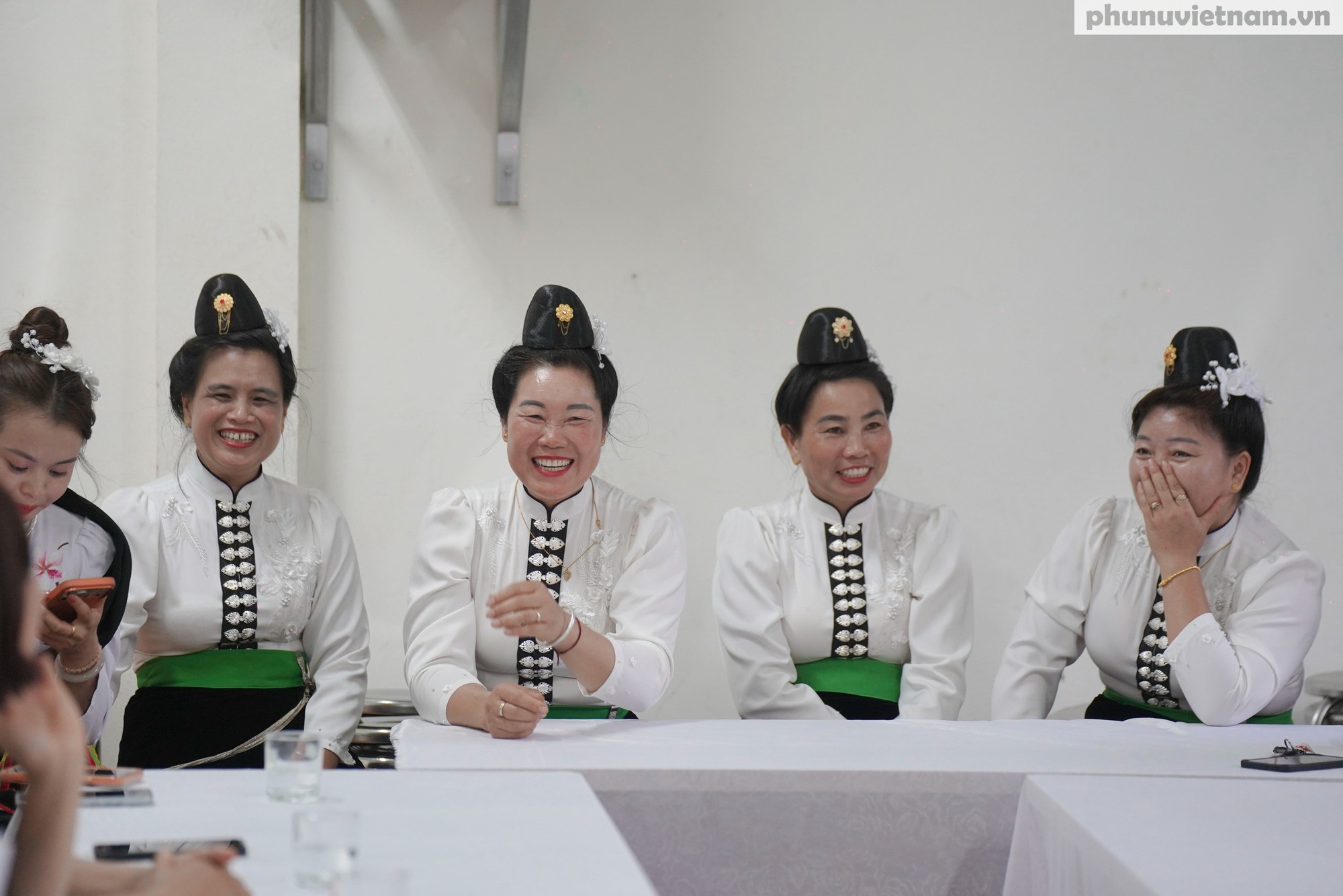 TƯ Hội LHPN Việt Nam tham quan, khảo sát mô hình "Gia đình hạnh phúc" tại Điện Biên- Ảnh 4.
