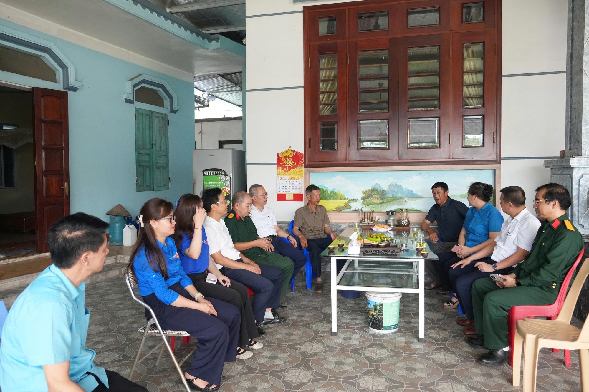 EVNNPC lan tỏa truyền thống "Uống nước nhớ nguồn" bằng những việc làm thiết thực - Ảnh 4.