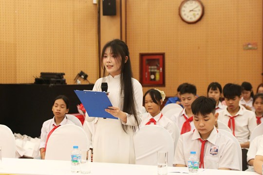 Gặp mặt và biểu dương 170 trẻ mồ côi vượt khó vươn lên- Ảnh 5.
