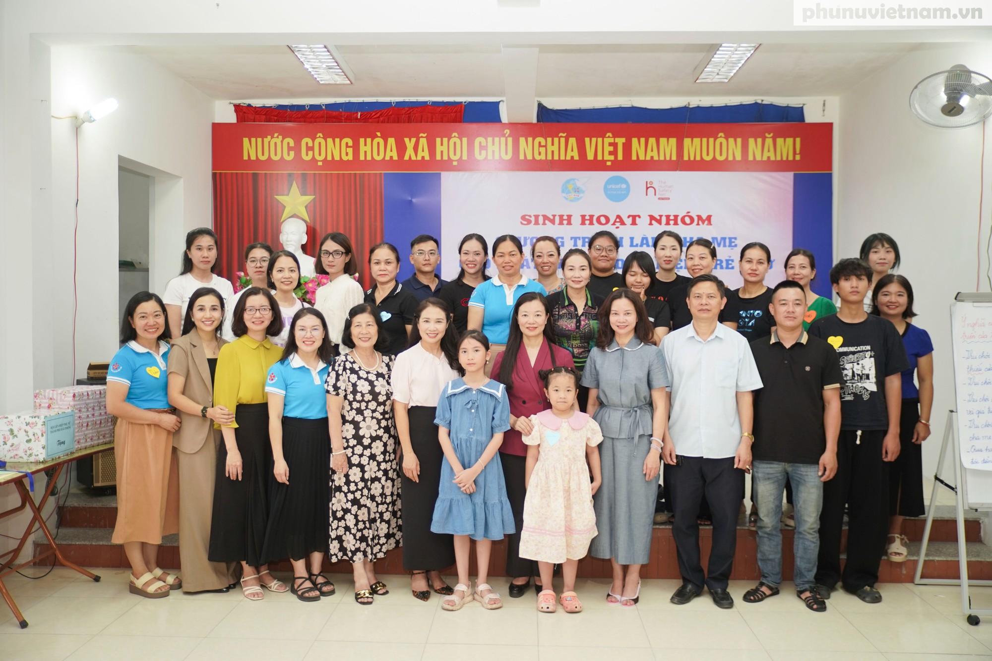 Lãnh đạo Hội LHPN Việt Nam tham quan mô hình "Làm cha mẹ cho sự phát triển toàn diện trẻ thơ" tại Hải Phòng- Ảnh 9.