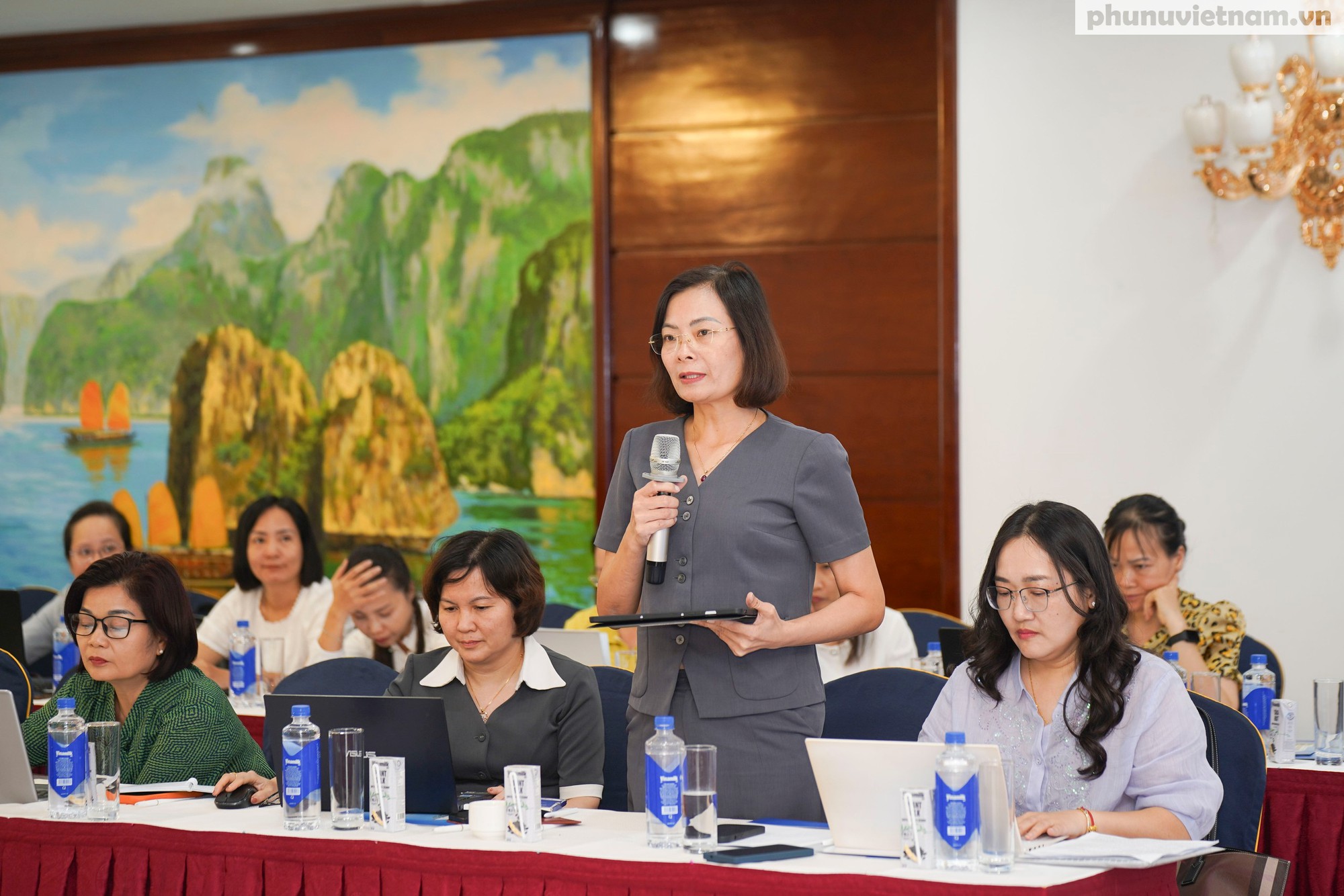 Không thể dùng phương thức cũ để bảo vệ phụ nữ, trẻ em trước những rủi ro mới- Ảnh 7.