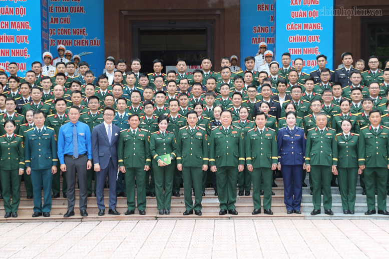 Khơi dậy tiềm năng nghiên cứu sáng tạo của thanh niên Quân đội- Ảnh 3.