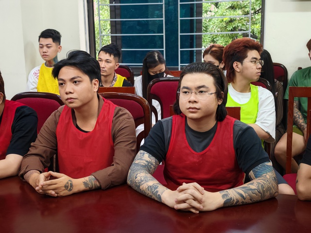 17 ngày, hàng loạt "giang hồ mạng", "idol mạng" bị khởi tố - Ảnh 2.