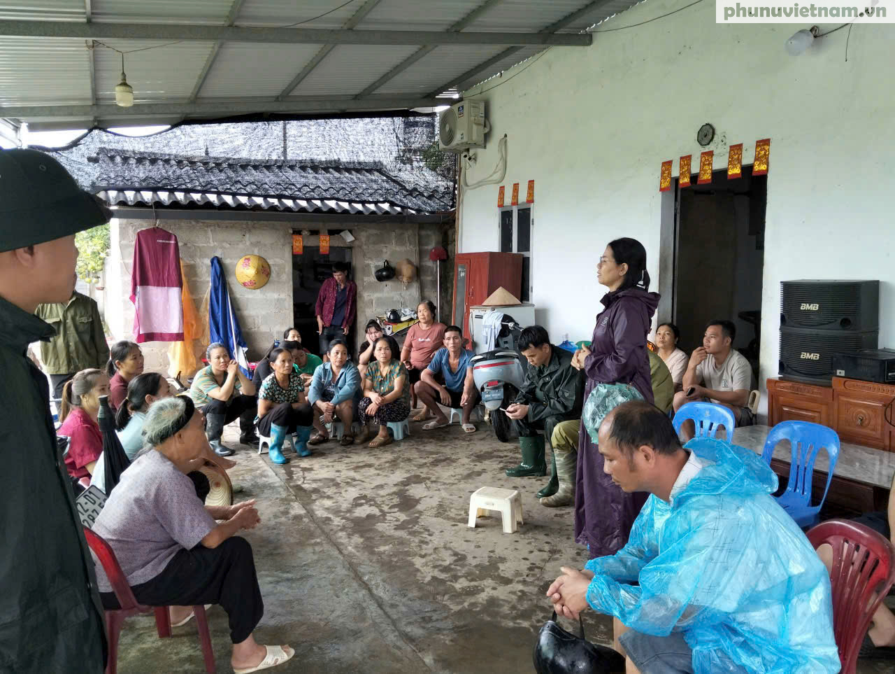 Hội LHPN Lạng Sơn sát cánh cùng người dân vượt qua mưa lũ do bão số 4- Ảnh 6.